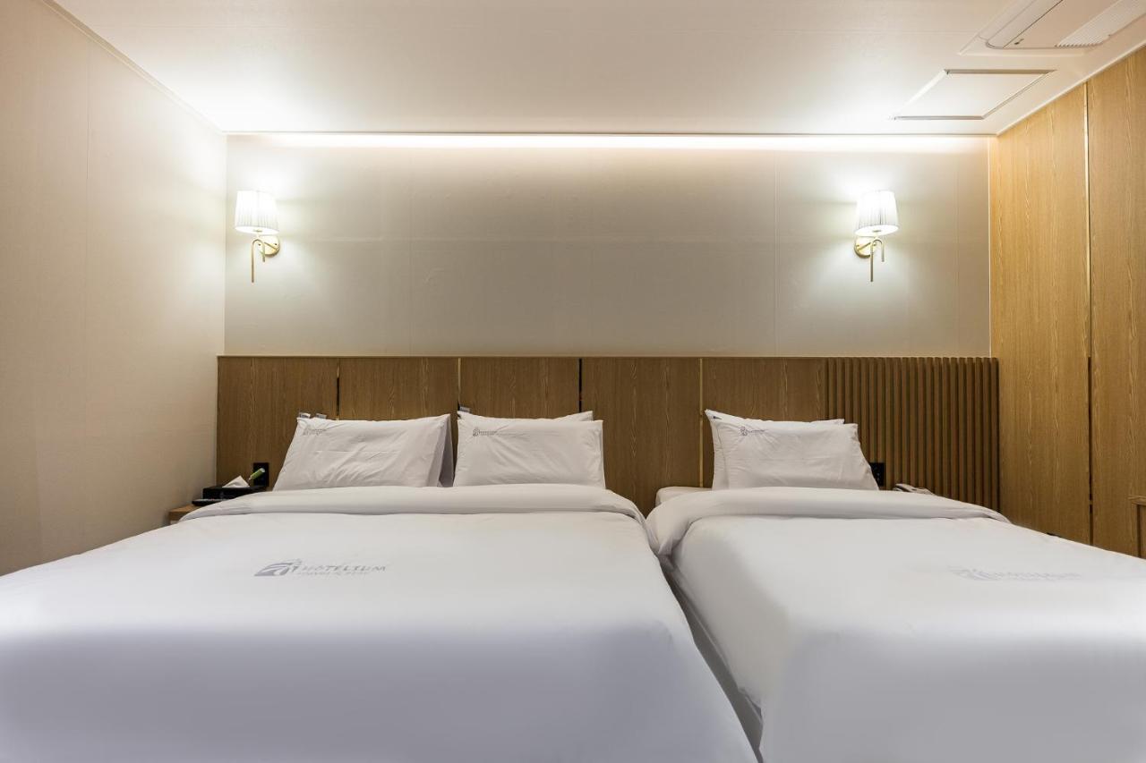 Hotel Lium Cheonan Exteriör bild